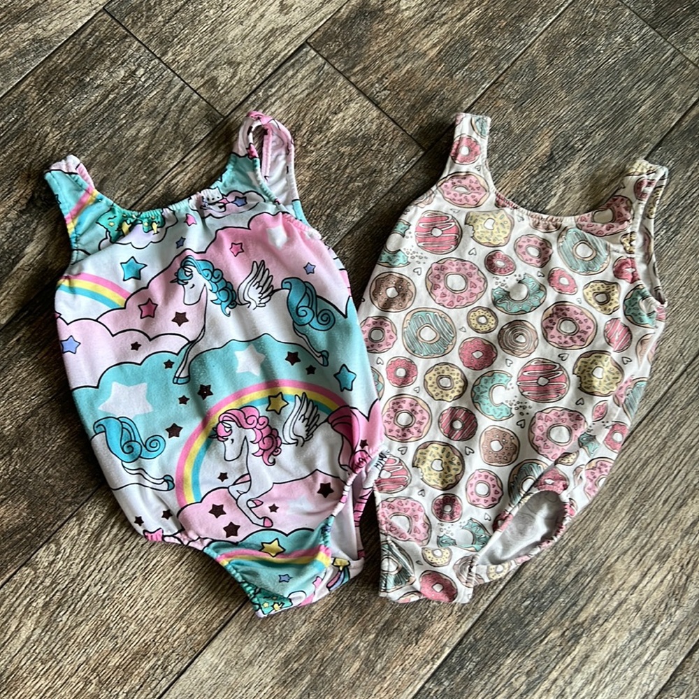 2 bundled xaria & co Leo’s
